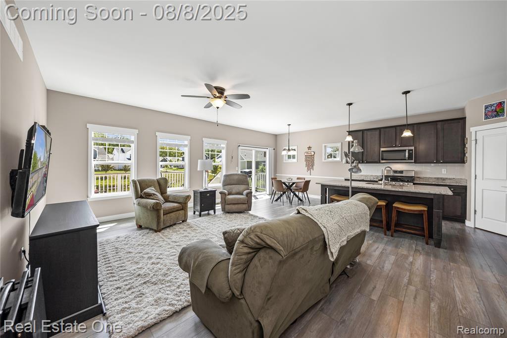 9265 Regency Boulevard, Pinckney, MI 48169 — Photo 14