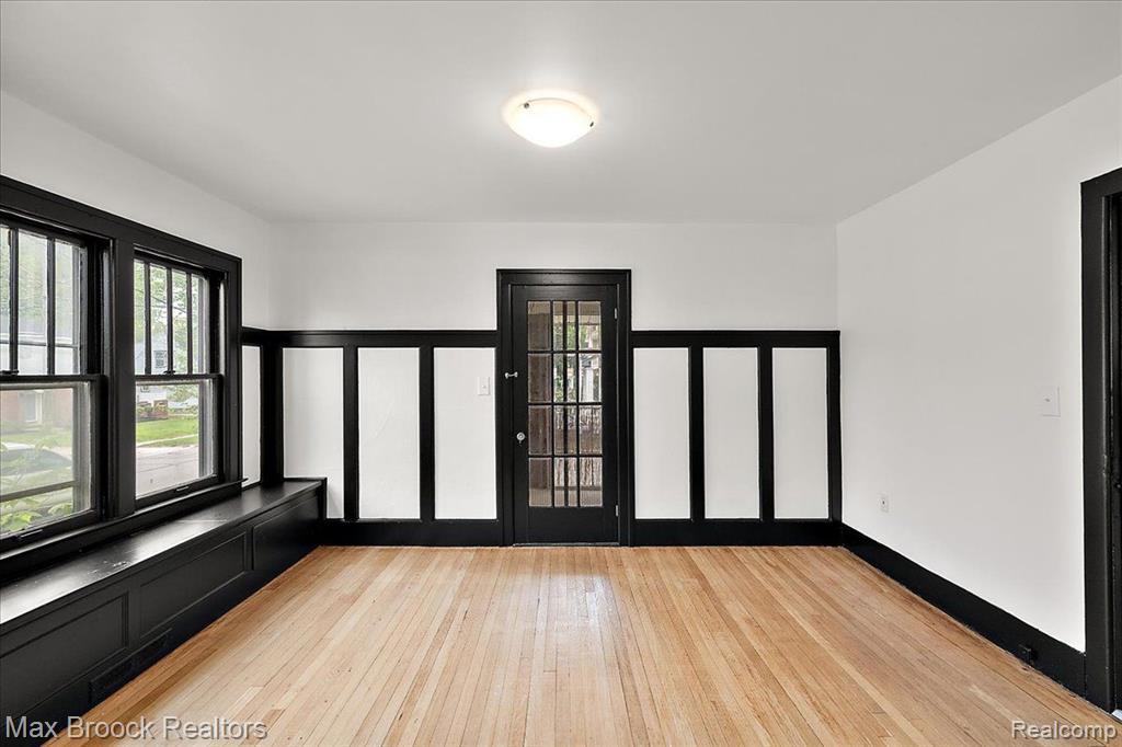 503 N WASHINGTON Avenue, Royal Oak, MI 48067 — Photo 12