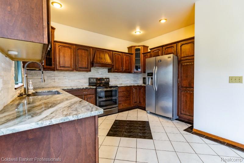 11171 Lapeer Road, Davison, MI 48423 — Photo 6
