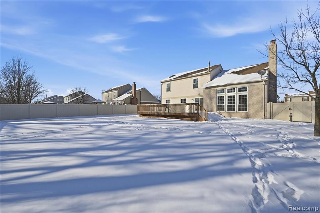 44569 GREENBRIAR Court, Belleville, MI 48111 — Photo 53