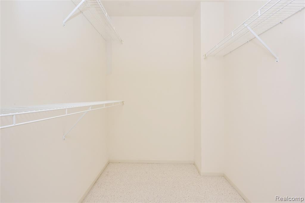 324 Cherry Hill Pointe Drive, 27, Canton, MI 48187 — Photo 25