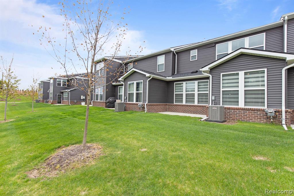 4867 GLENORA Drive, Lake Orion, MI — Photo 26