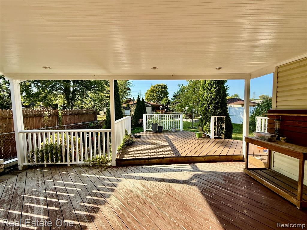 42075 GLORIA Drive, Canton, MI 48187 — Photo 48
