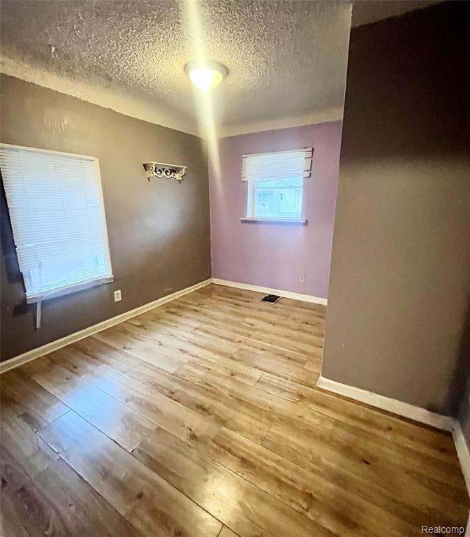 636 Partridge Street, Flint, MI 48503 — Photo 13