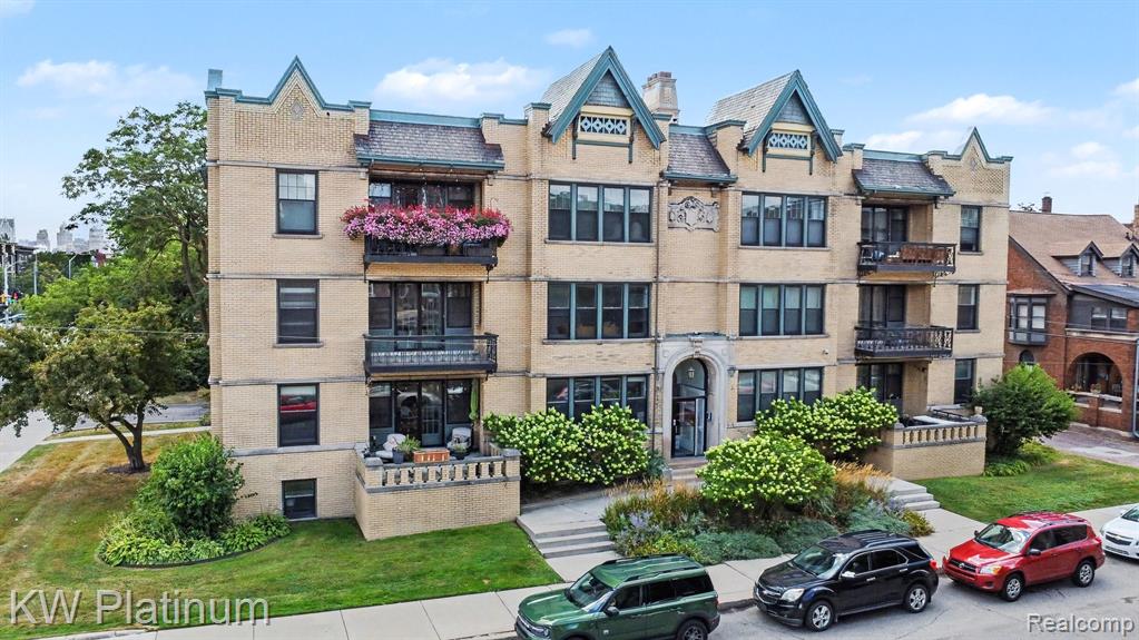 615 W Hancock Street, Detroit, MI 48201