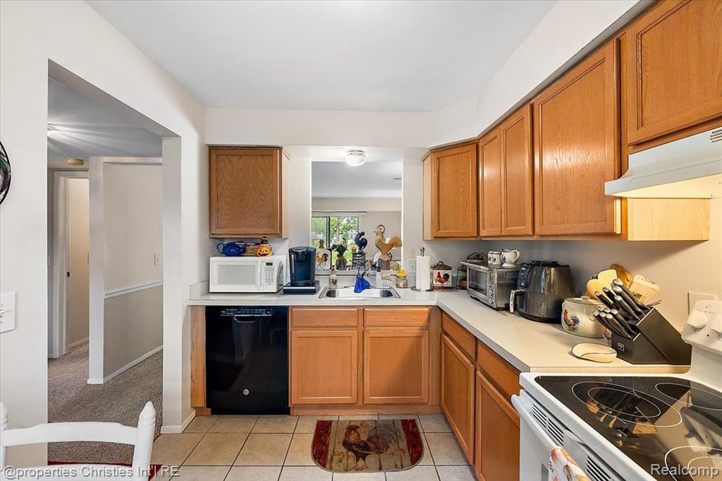 23416 Middlebelt Road, Farmington Hills, MI 48336 — Photo 8