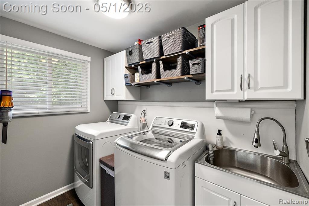 43316 Ashbury Drive, Novi, MI — Photo 23