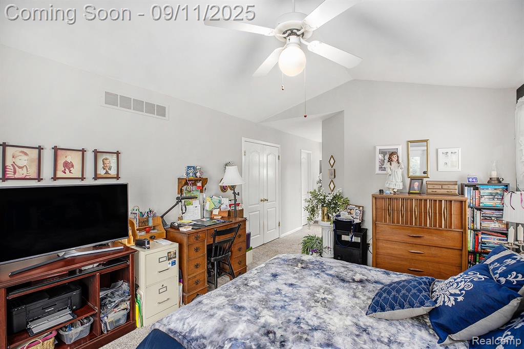 5886 Creekside Drive, Troy, MI 48085 — Photo 14