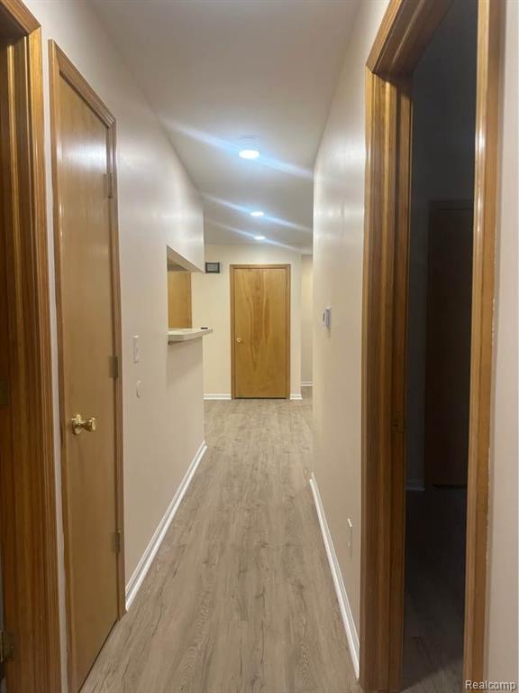 306 MARIGOLD Circle, Westland, MI — Photo 8