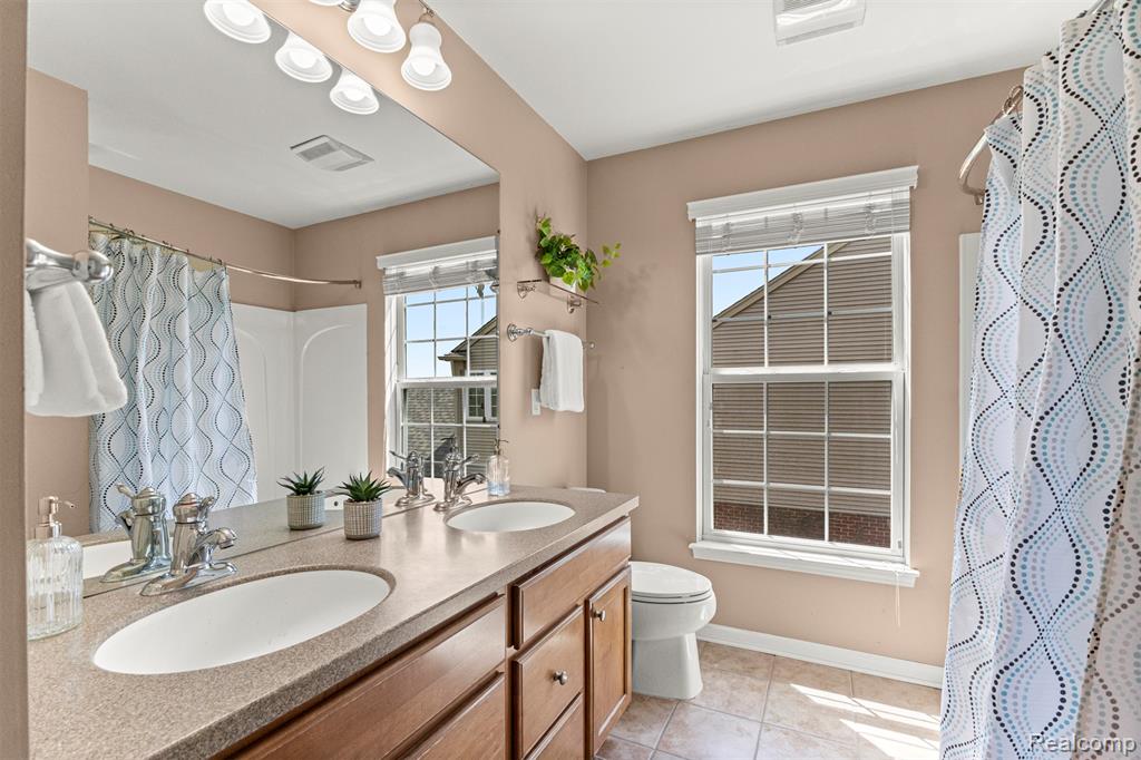 16784 Yellowstone Drive, Northville, MI 48168 — Photo 8
