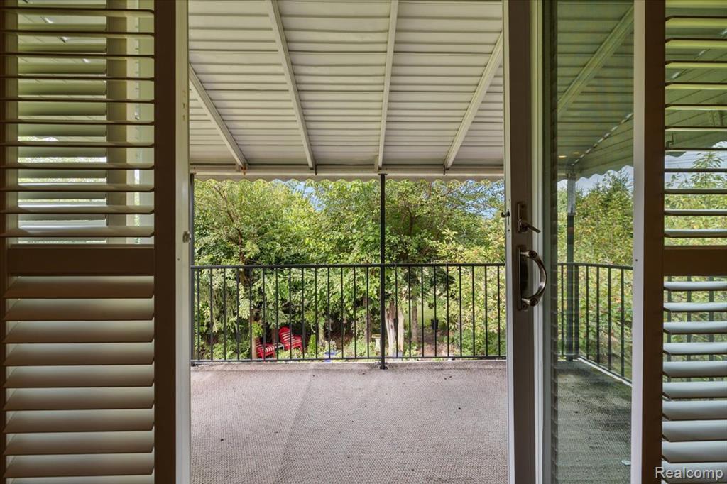 19710 W 13 Mile Road, 202, Beverly Hills, MI 48025 — Photo 17