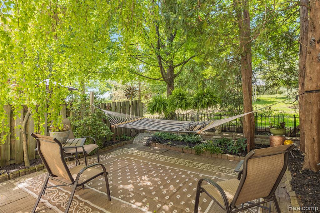42683 Savoy Court, Northville, MI 48167 — Photo 45