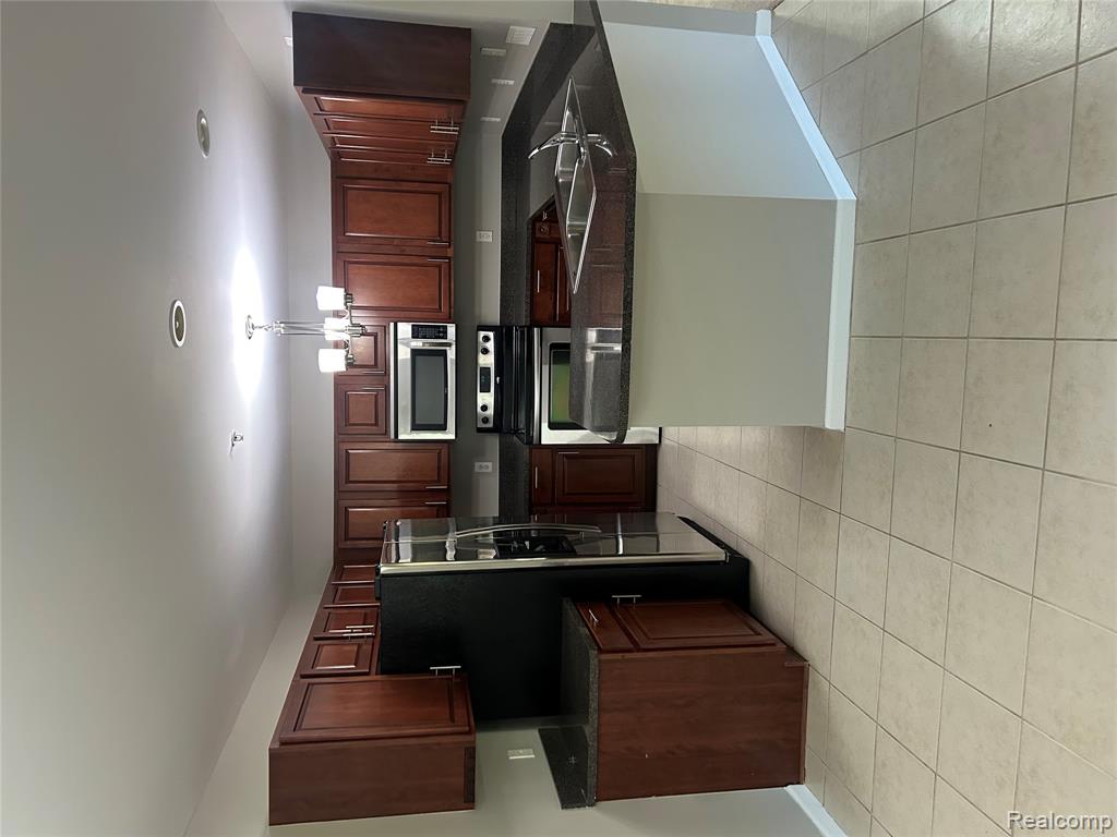 45542 Hidden View Court, Utica, MI 48315 — Photo 6