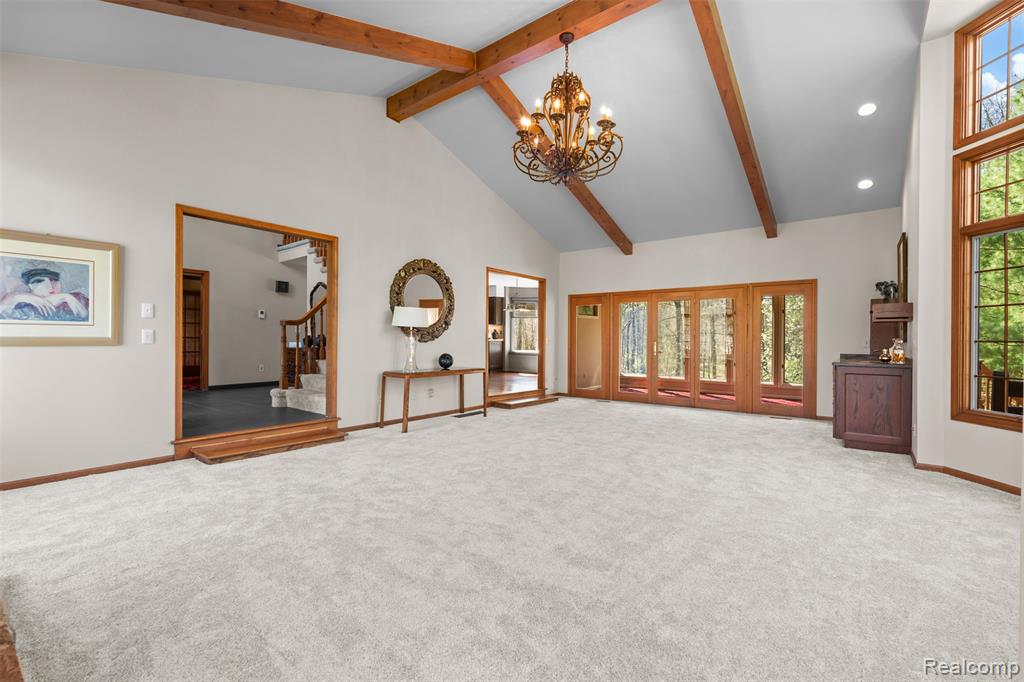 561 Valley Drive, Milford, MI 48381 — Photo 11
