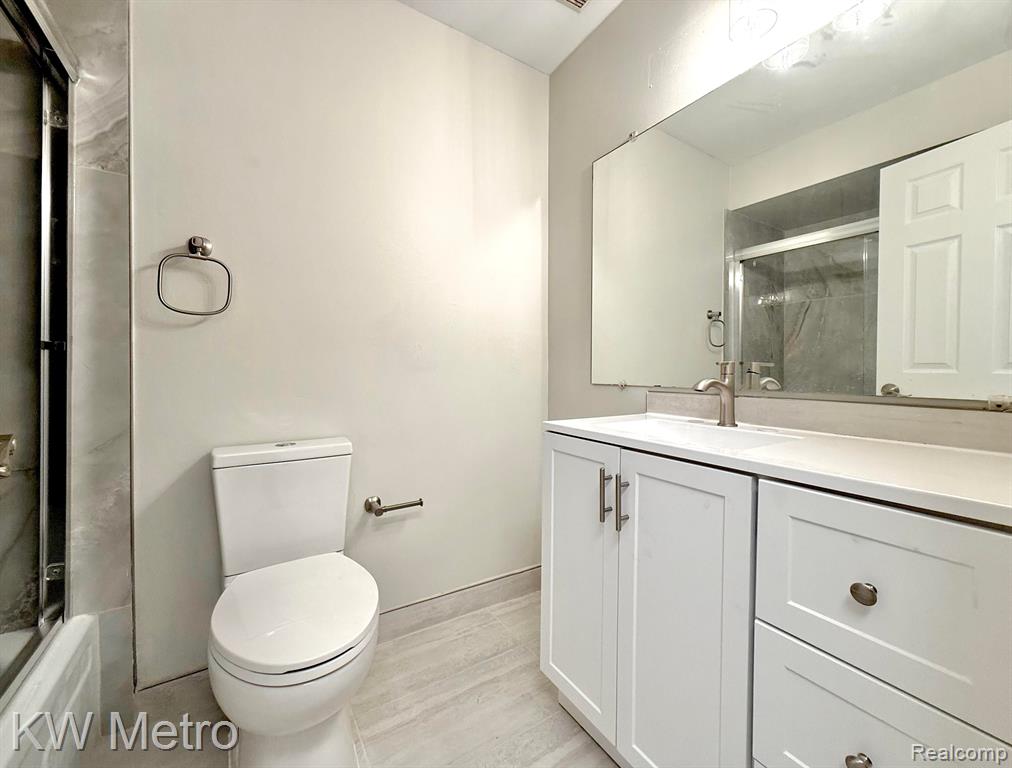 666 E FOX HILLS Drive, Bloomfield Hills, MI 48304 — Photo 18