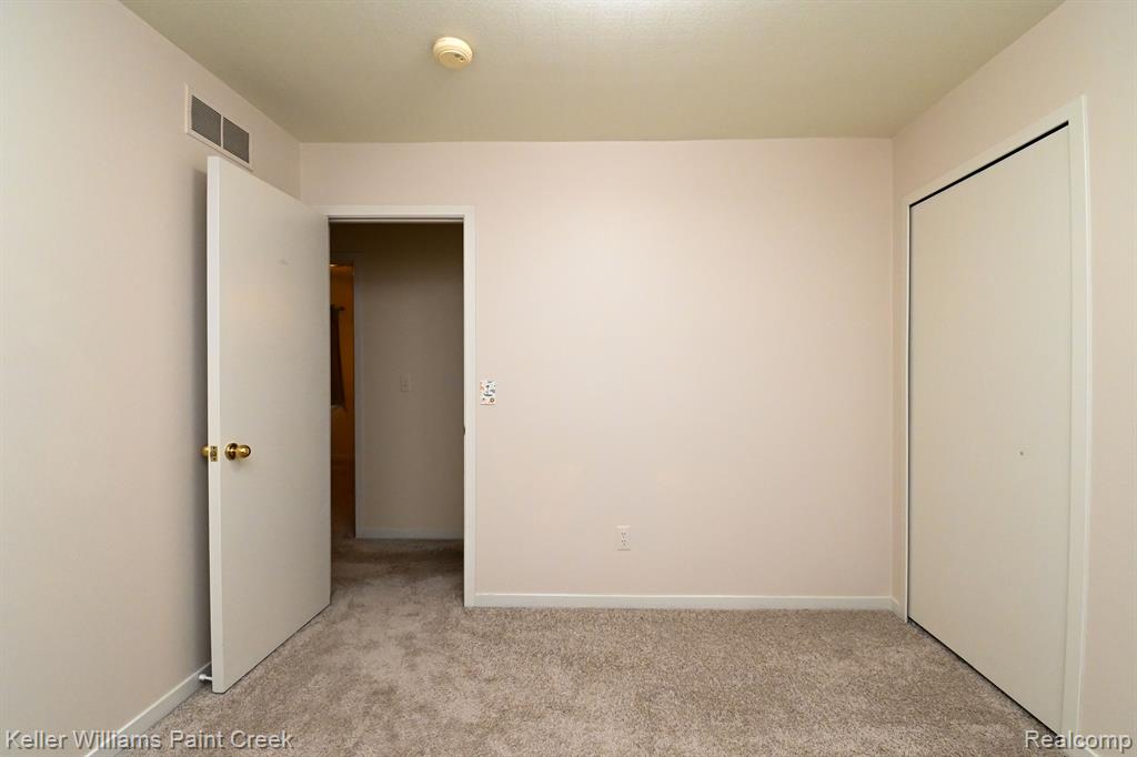 42571 Wimbleton Way, Novi, MI — Photo 36