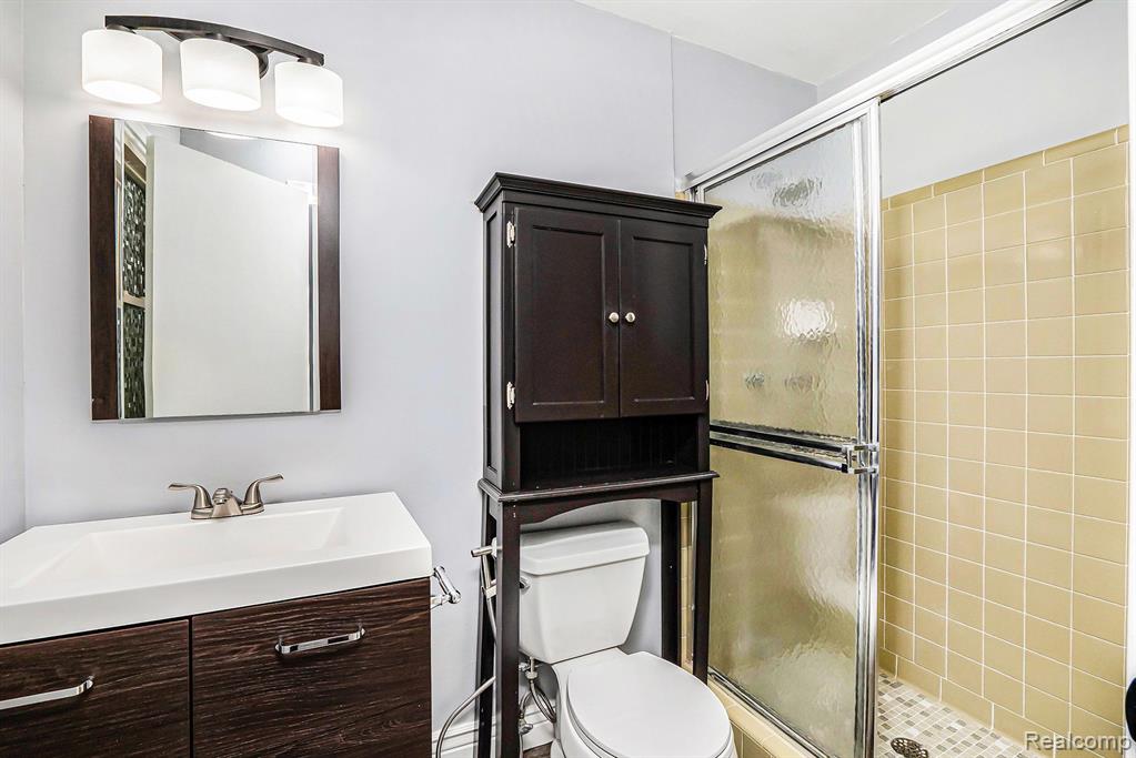 5392 Orchard Crest Drive, Troy, MI 48085 — Photo 16