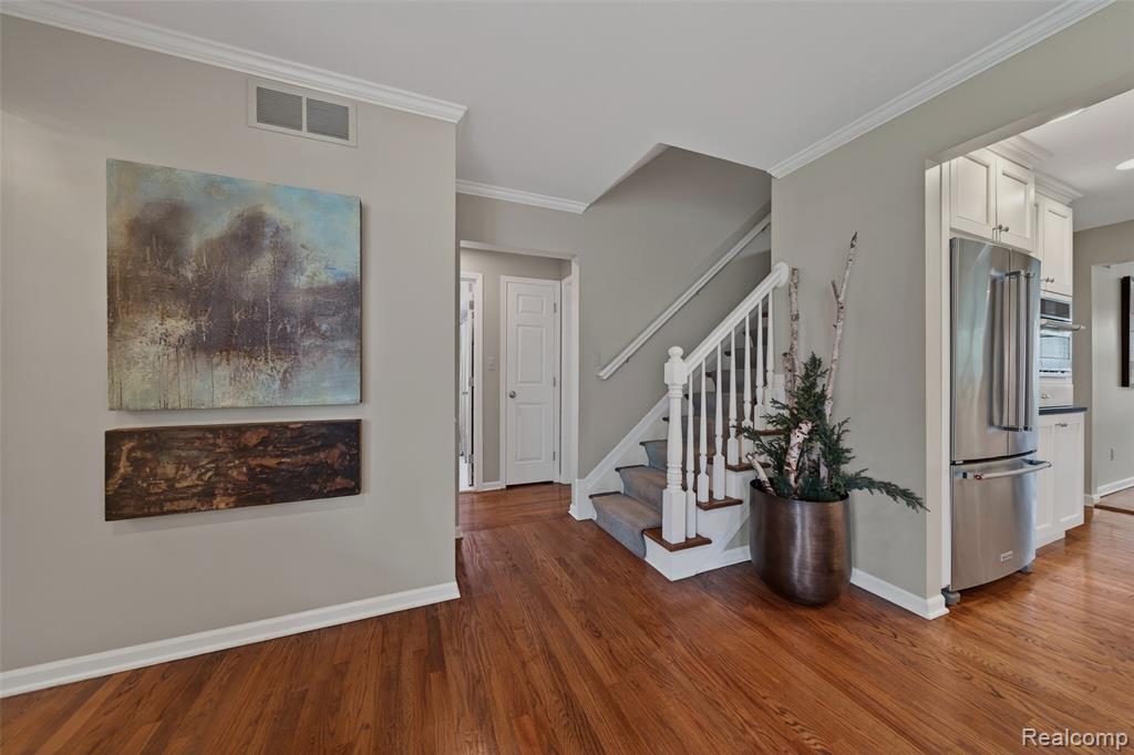 16265 Locherbie Avenue, Beverly Hills, MI 48025 — Photo 5