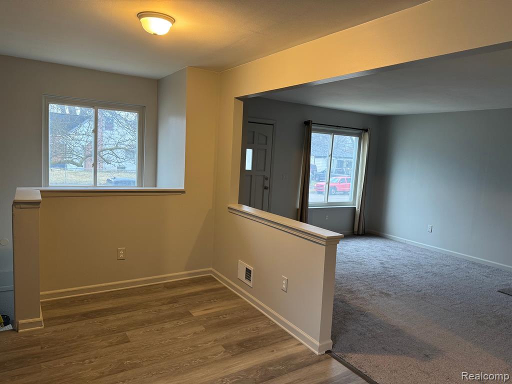 8739 REPUBLIC Avenue, Warren, MI 48089 — Photo 9