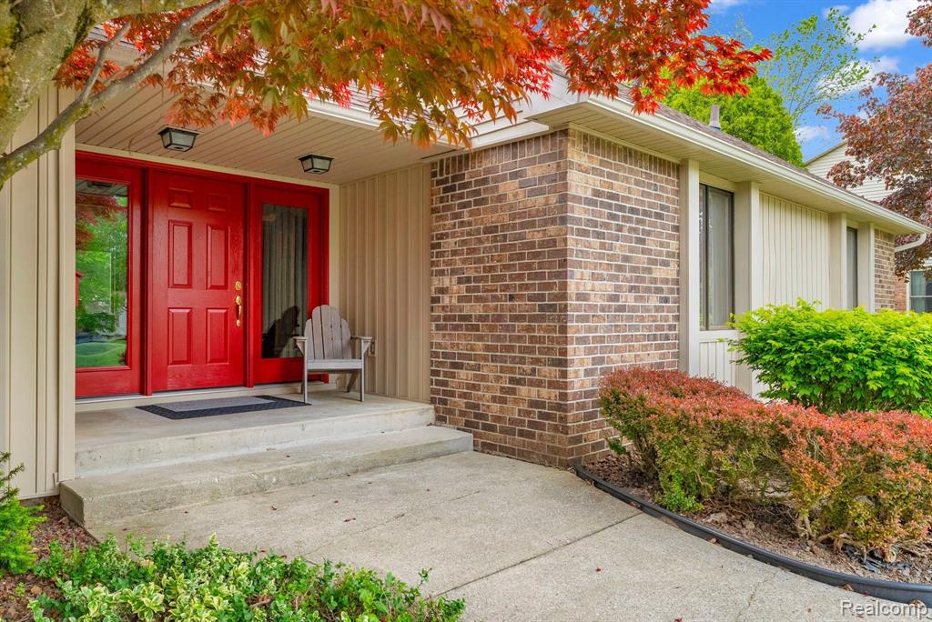 836 BOUTELL Drive, Grand Blanc, MI 48439 — Photo 5
