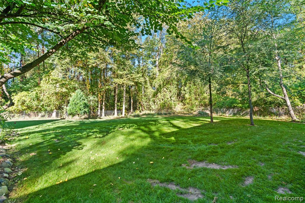 9669 Hadley Road, Clarkston, MI 48348 — Photo 46