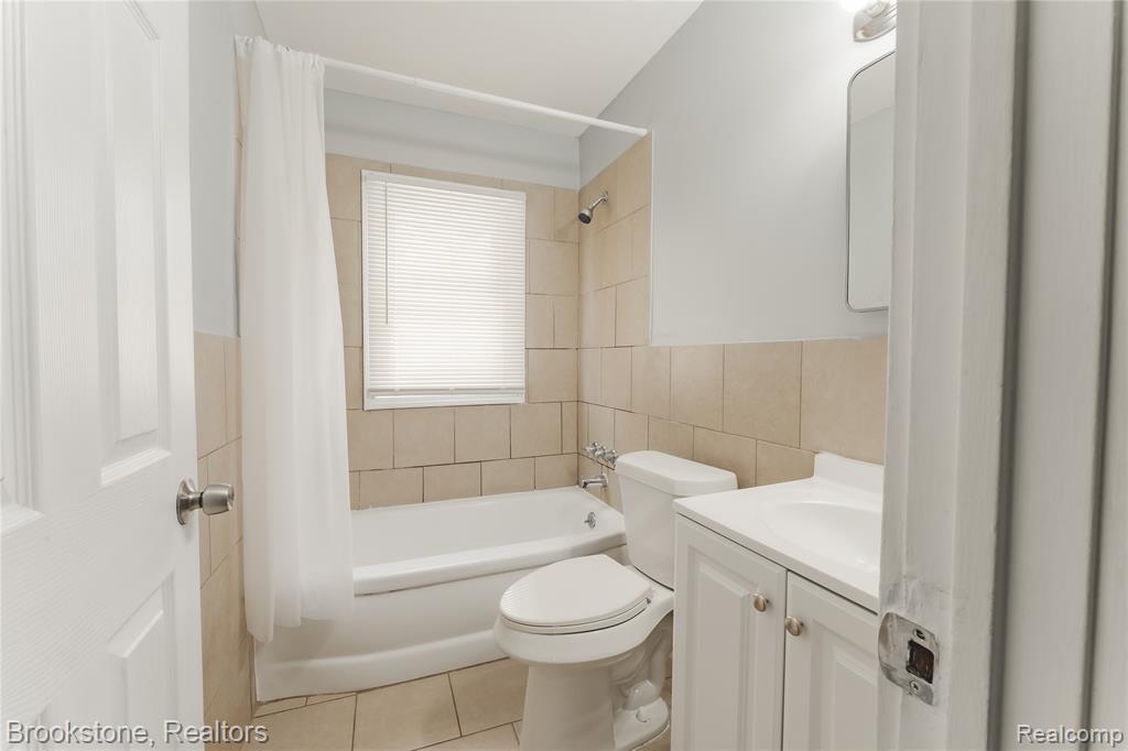 694 Emerson Avenue, Pontiac, MI 48340 — Photo 29