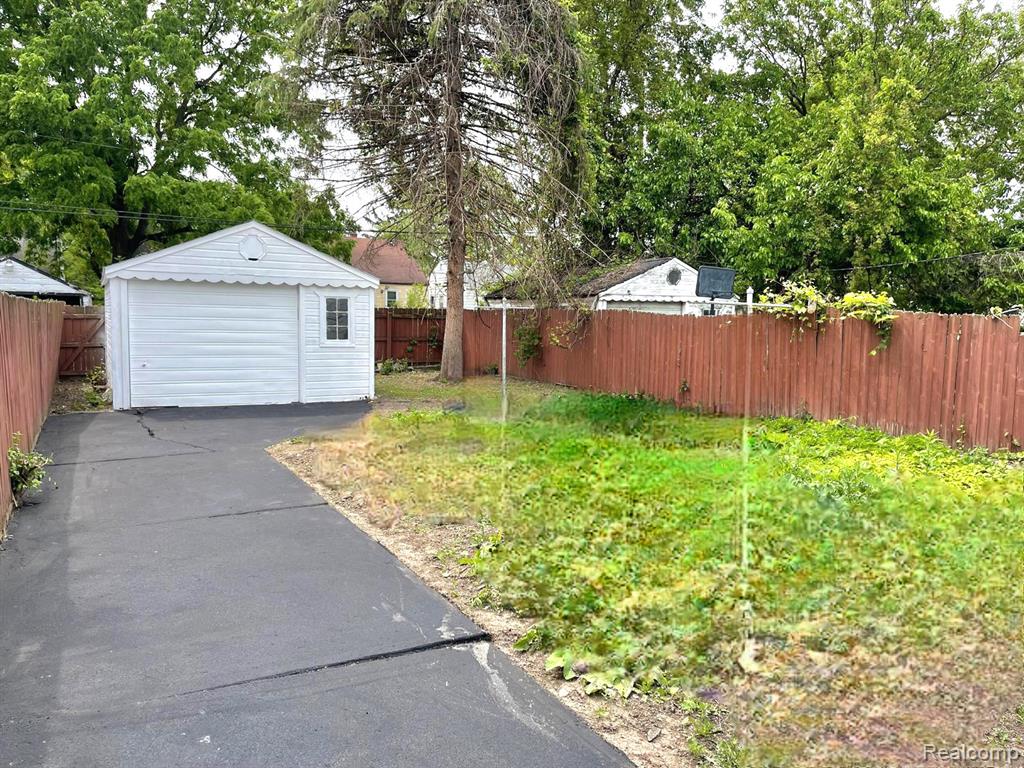 7843 Rutherford Street, Detroit, MI 48228 — Photo 6