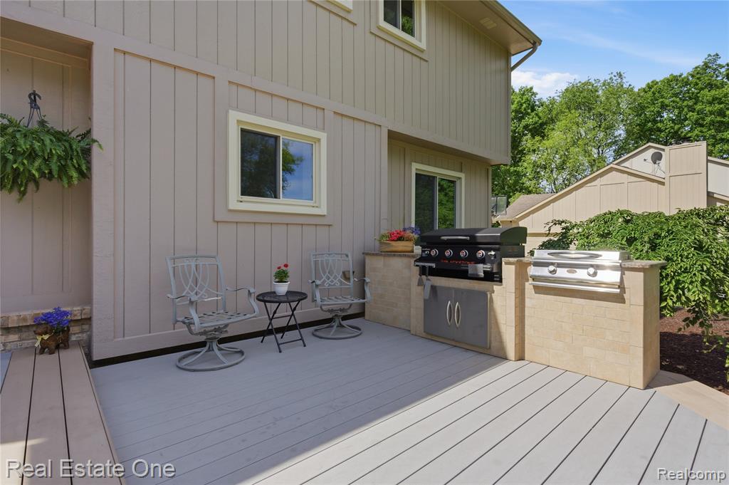 219 Briarwood Drive, Highland, MI — Photo 43