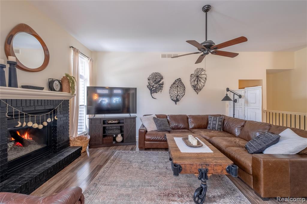2410 Torrey Grove Court, Fenton, MI 48430 — Photo 15