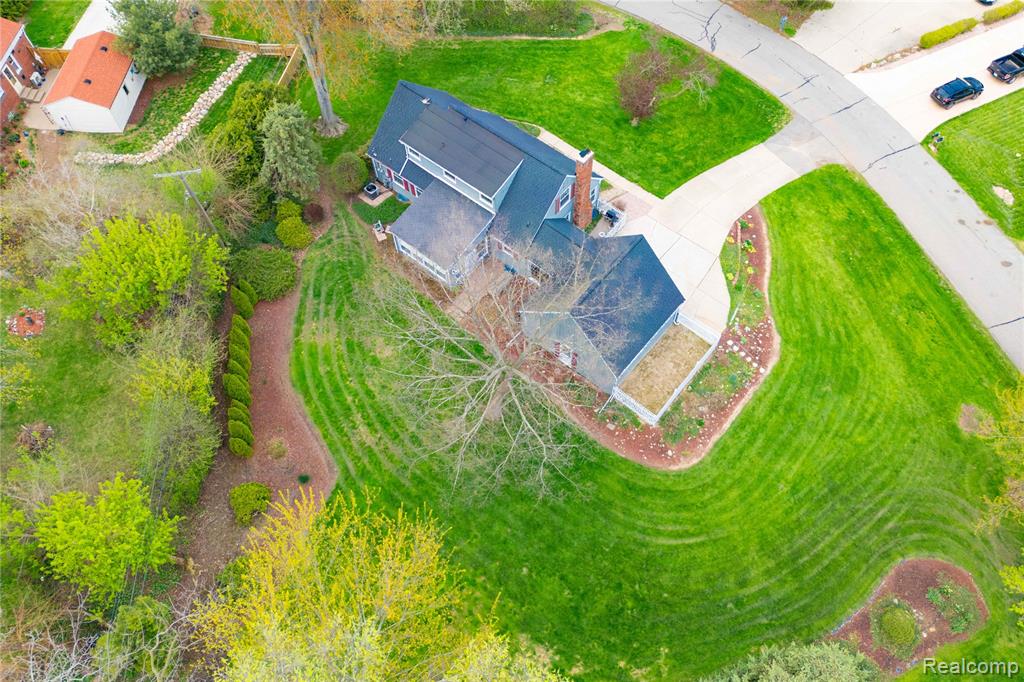 27758 Johnson Road, Grosse Ile, MI 48138 — Photo 45