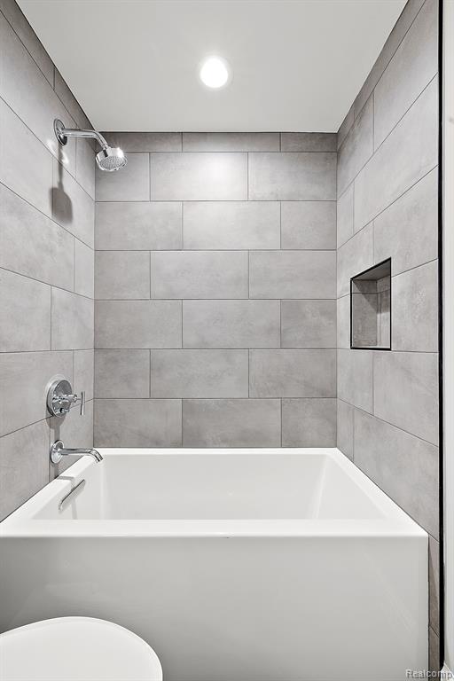 31011 Pioneer Avenue, Bingham Farms, MI 48025 — Photo 13
