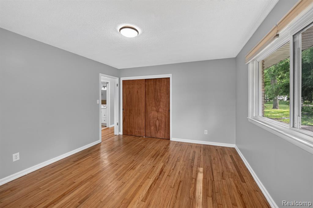 4877 Orchard Lane, Owosso, MI 48867 — Photo 44