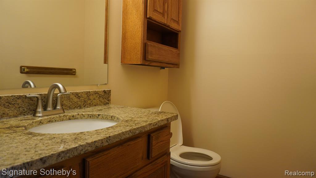 4415 FOX HILL Drive, Sterling Heights, MI 48310 — Photo 14