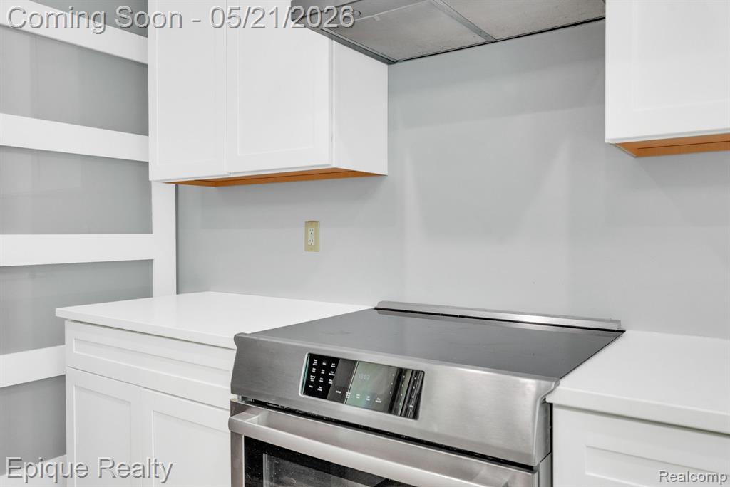 43040 Emerson Way, Novi, MI 48377 — Photo 18