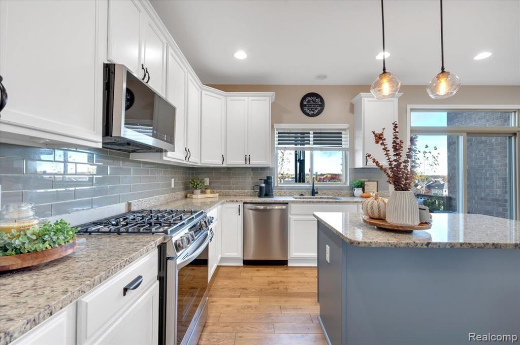 496 Overlook Drive, Oxford, MI 48371 — Photo 9
