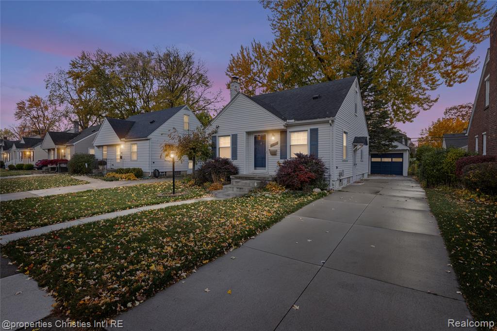 715 N Blair Avenue, Royal Oak, MI 48067 — Photo 3