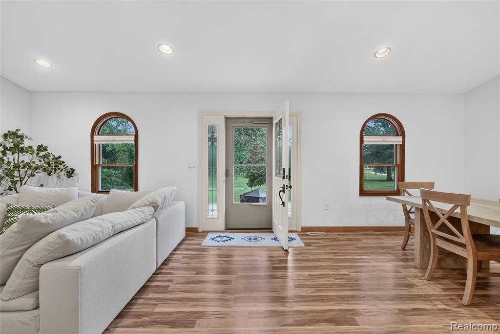 8655 Joey Drive, Pinckney, MI 48169 — Photo 8