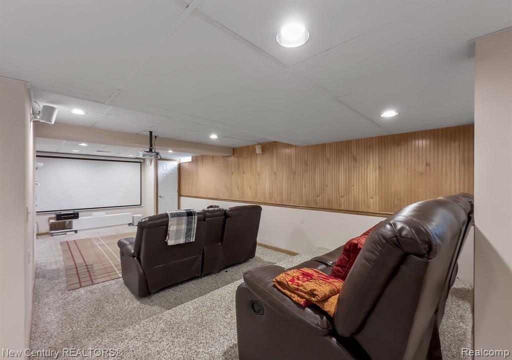 1075 Redding Drive, Troy, MI 48098 — Photo 9