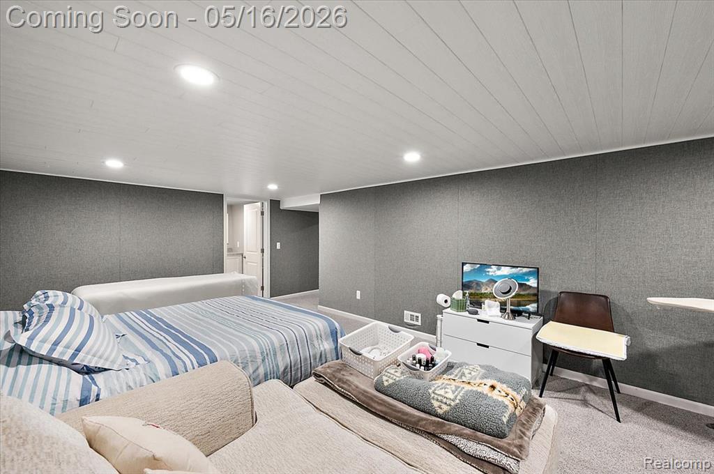 16933 Lauderdale Avenue, Beverly Hills, MI 48025 — Photo 34