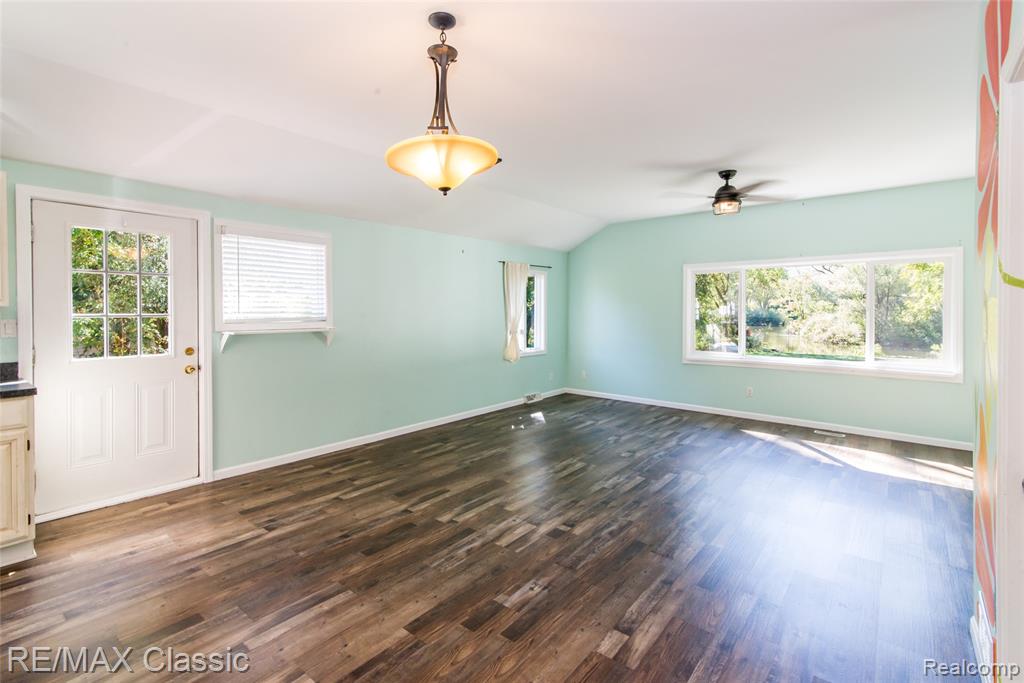 590 Bogie Lake Road, White Lake, MI 48383 — Photo 12