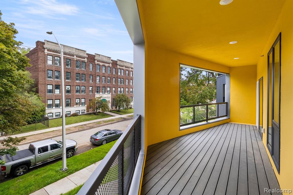 655 W Willis Street, Detroit, MI 48201 — Photo 16