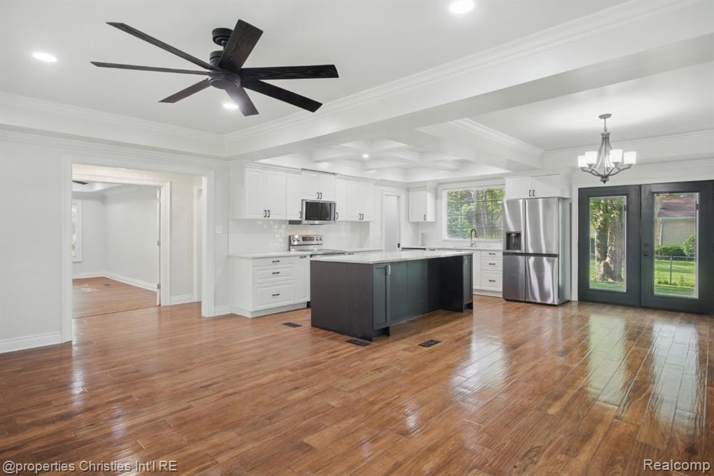 18051 Locherbie Avenue, Beverly Hills, MI 48025 — Photo 5