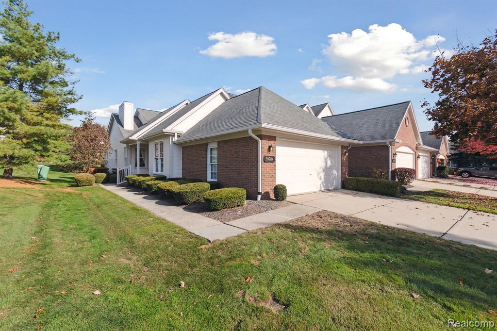 39784 GLENVIEW, Northville, MI 48168 — Photo 2