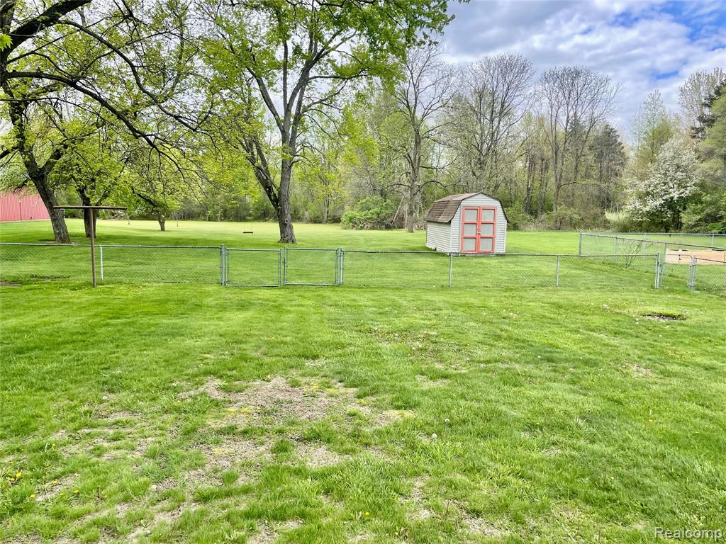 7234 Davison Road, Davison, MI 48423 — Photo 4