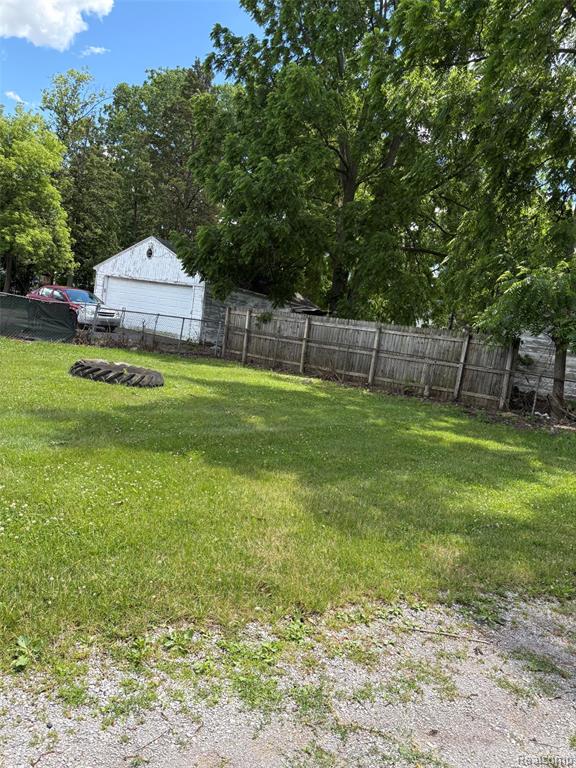 826 E Mount Morris Street, Mount Morris, MI 48458 — Photo 13