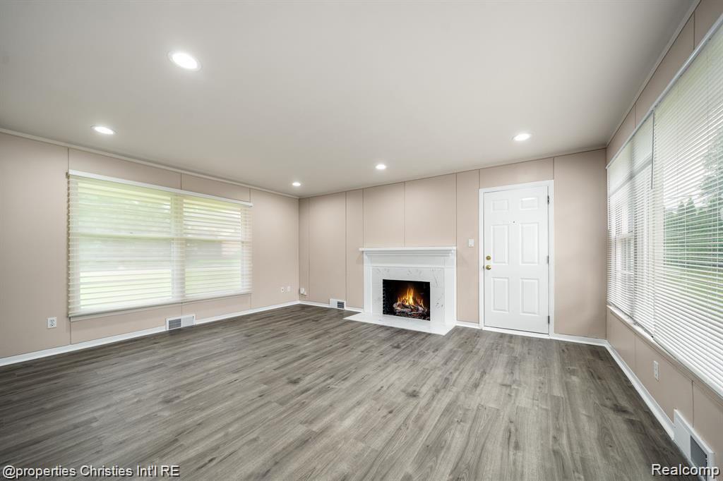 4912 S CLUNBURY Road, West Bloomfield, MI — Photo 14