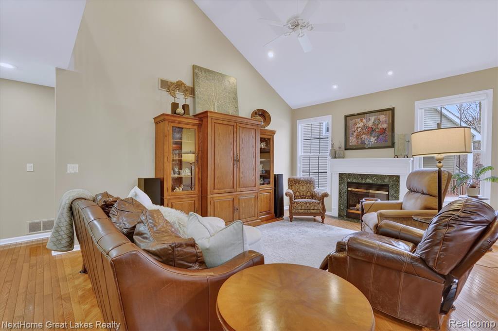 6152 Natures Cove, Grand Blanc, MI 48439 — Photo 7