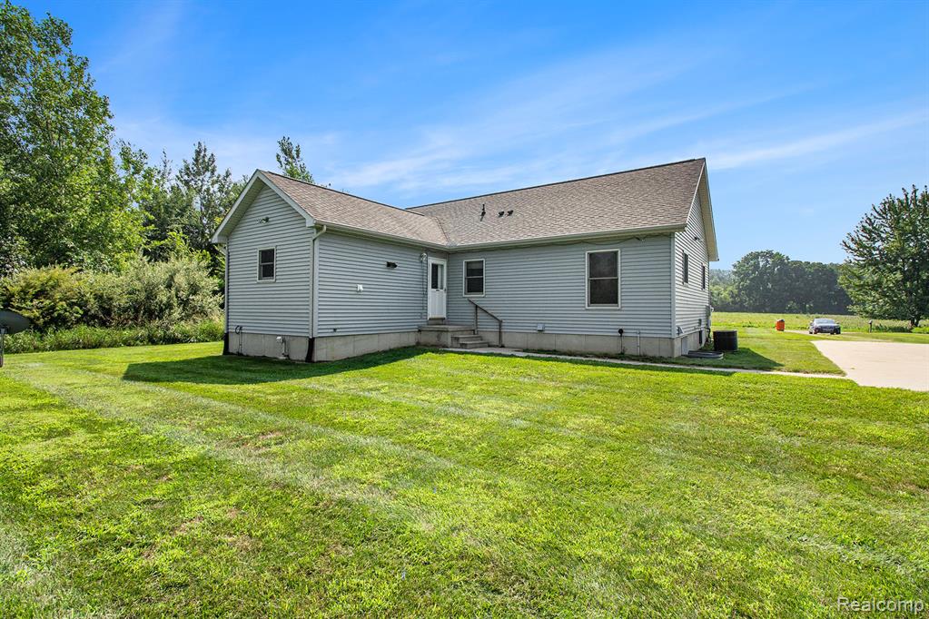 8803 S Cork Road, Morrice, MI 48857 — Photo 12