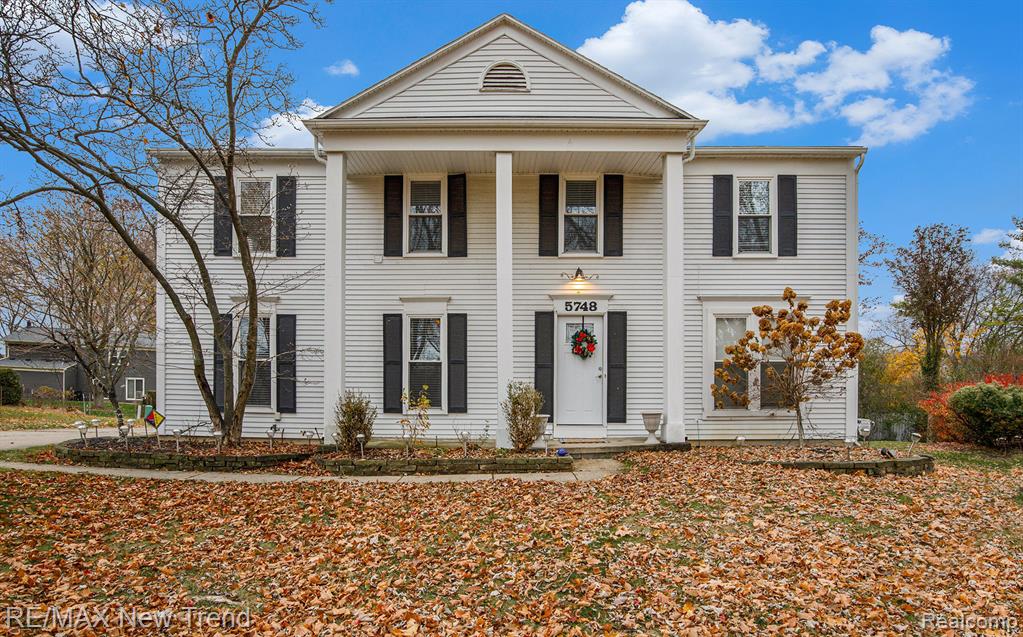 5748 Kingsfield Drive, West Bloomfield, MI — front exterior