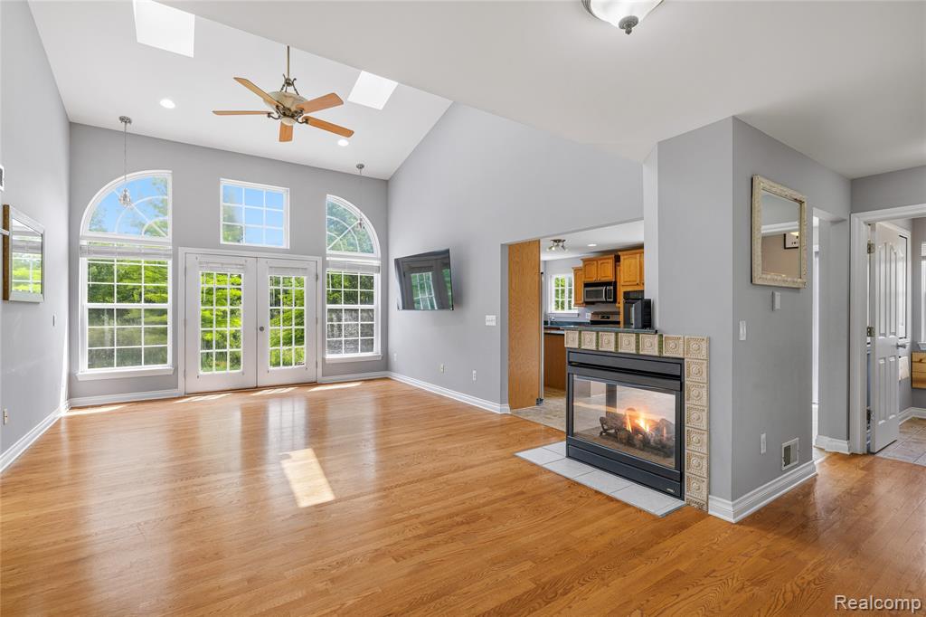 20798 Oak Ridge Drive, Clinton Twp, MI 48036 — Photo 9